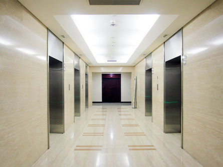 财富时代广场电梯间