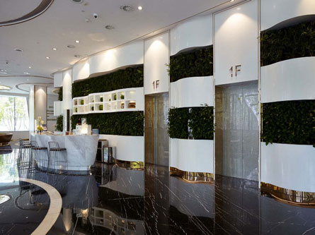 虹桥正荣中心电梯间