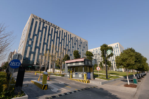 虹桥国际商务广场周边环境