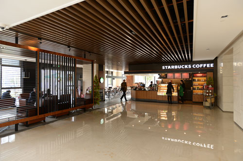 虹桥国际商务广场大堂