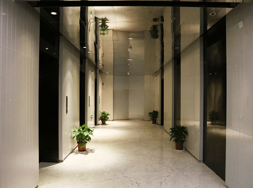 永丰国际广场电梯间