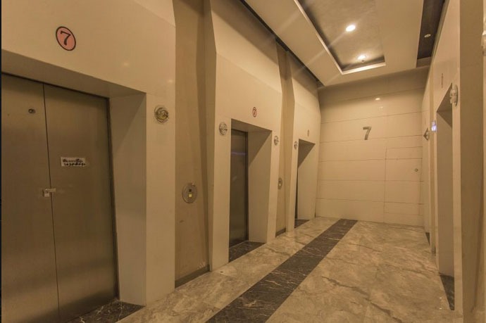 金赢108创意广场电梯