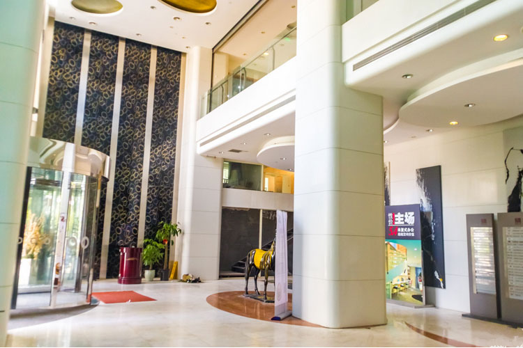 金赢108创意广场大堂