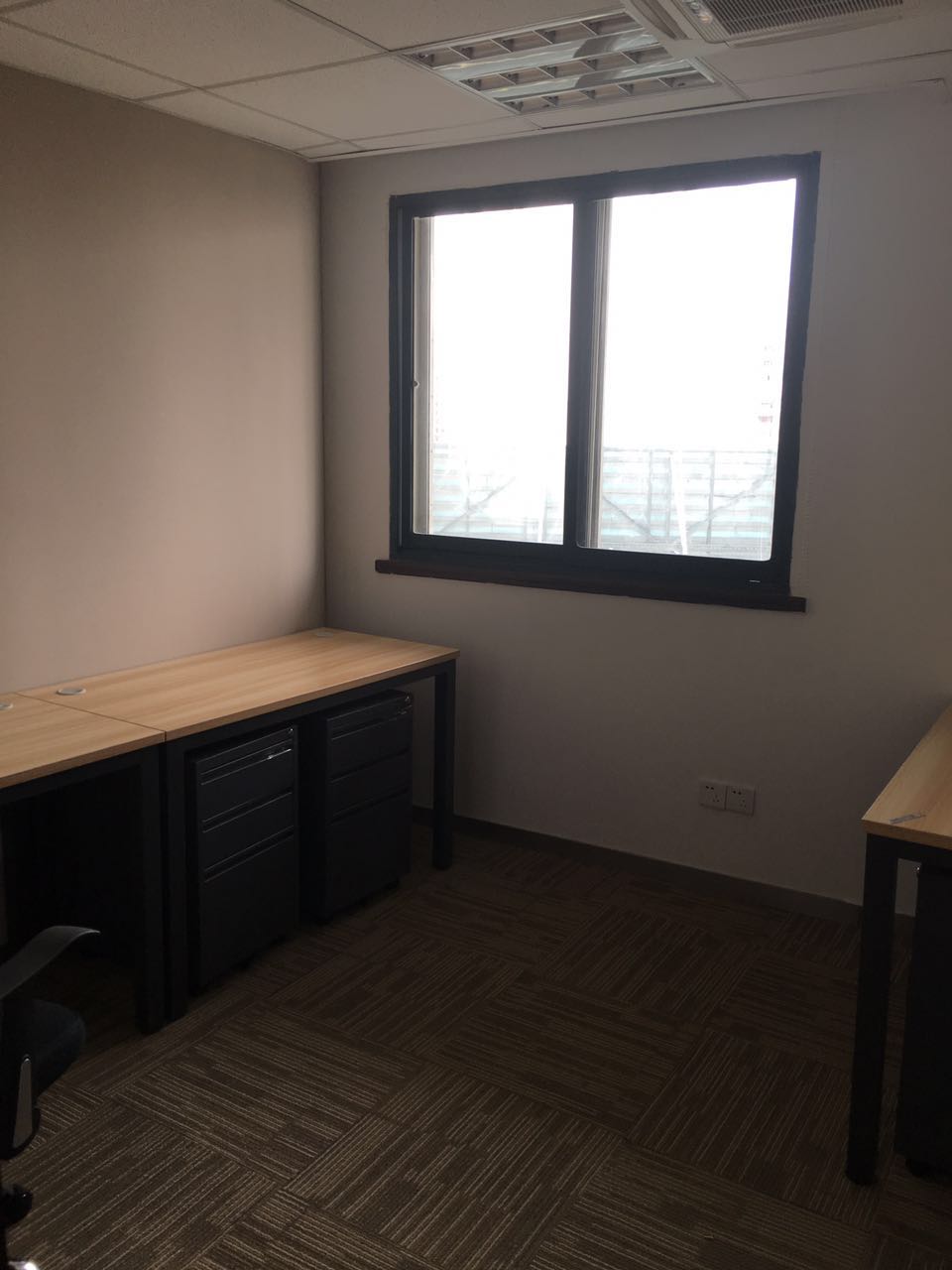 易事达商务中心（中期大厦）