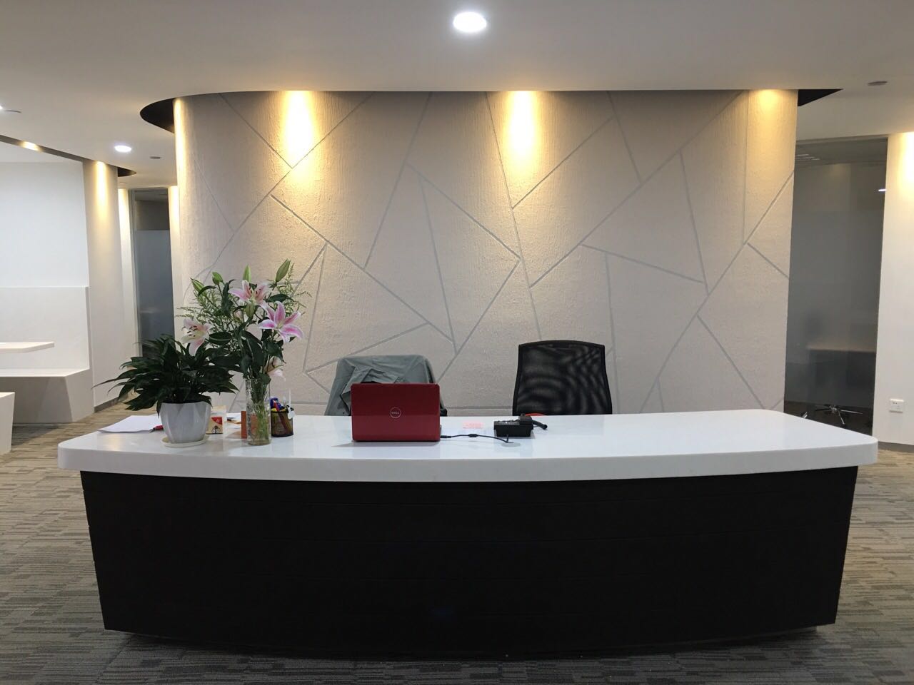 易事达商务中心（中期大厦）