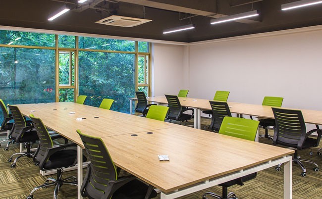 Distrii办伴-康定国际人文空间