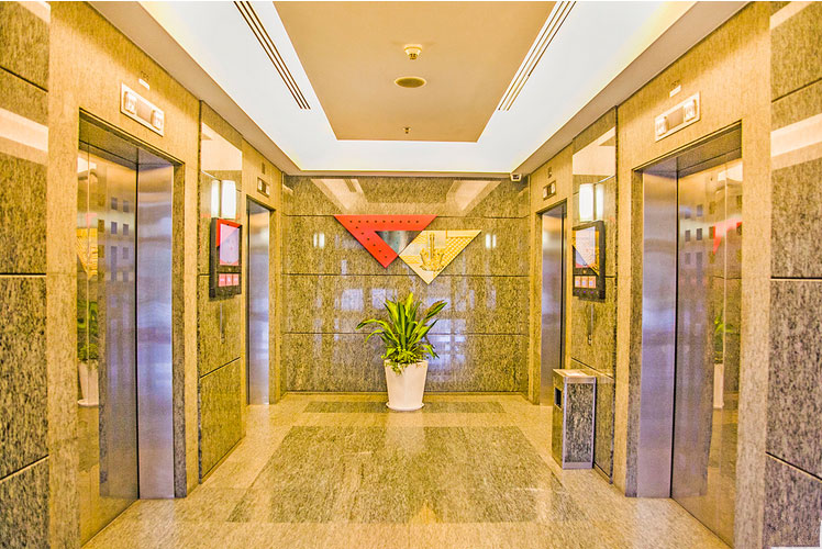 国际航运金融大厦电梯间