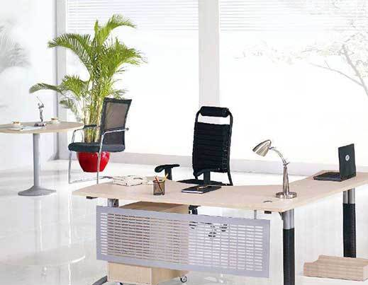 上海写字楼出租:办公桌摆放的正确位置 想事业好你必须得看