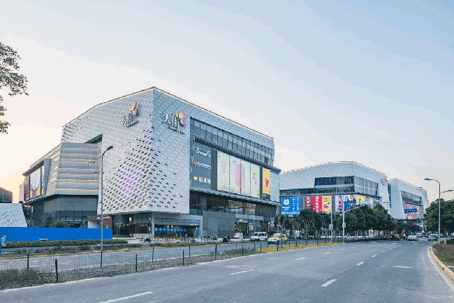 龙湖虹桥天街外立面