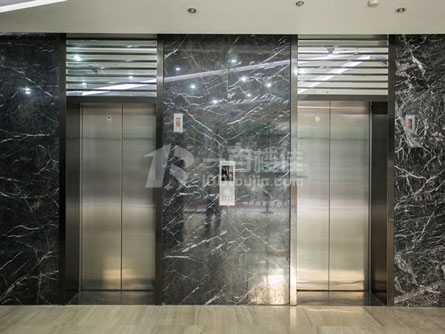 近铁云中心大厦电梯间