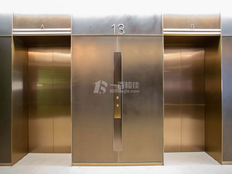 新城控股大厦电梯