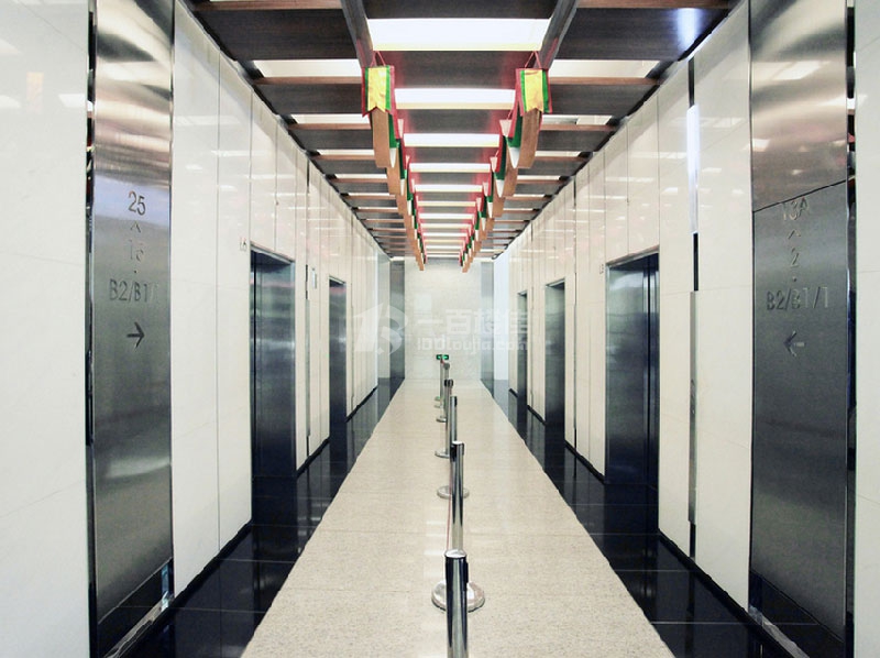 中一国际商务大厦