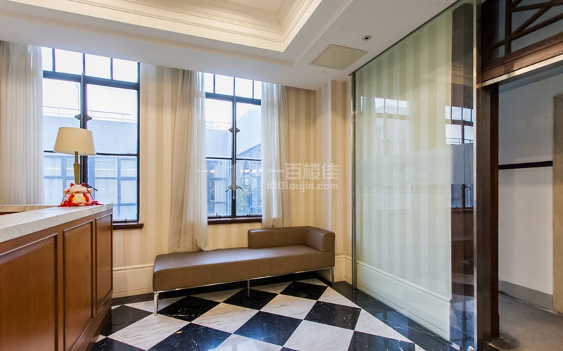 Bund 270 (启麟商务中心）