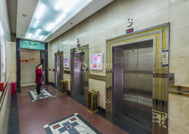 振源大厦电梯