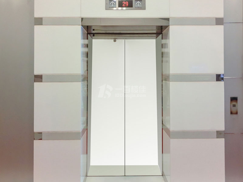 万都中心大厦电梯