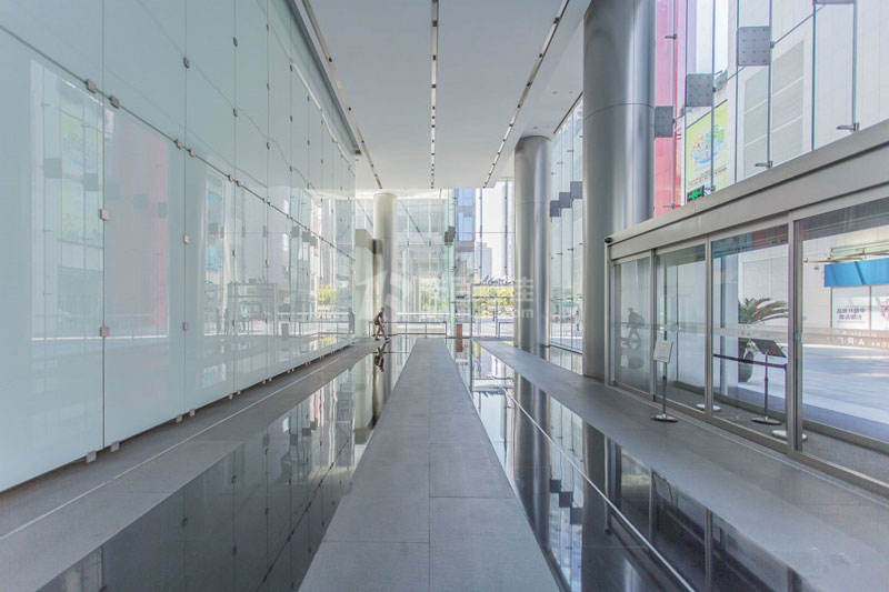 金虹桥国际中心