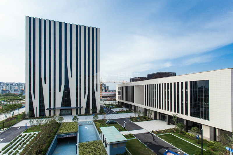 漕河泾康桥商务绿洲