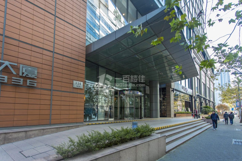 华旭国际大厦正门