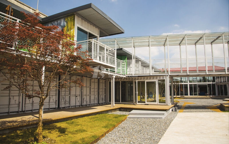 漫居998集装箱创意园外立面