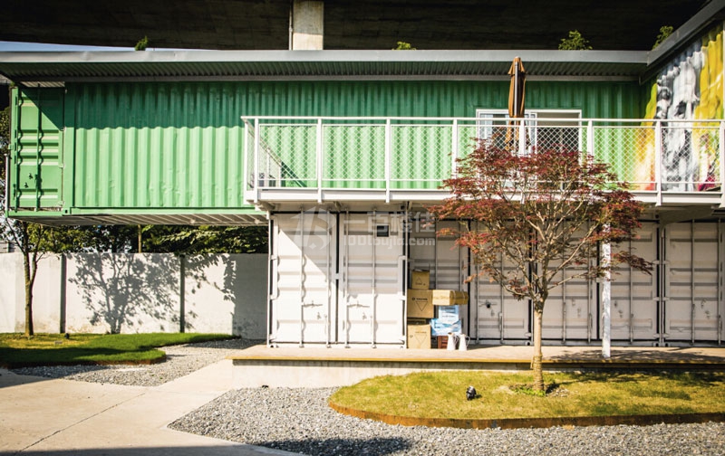 漫居998集装箱创意园外立面