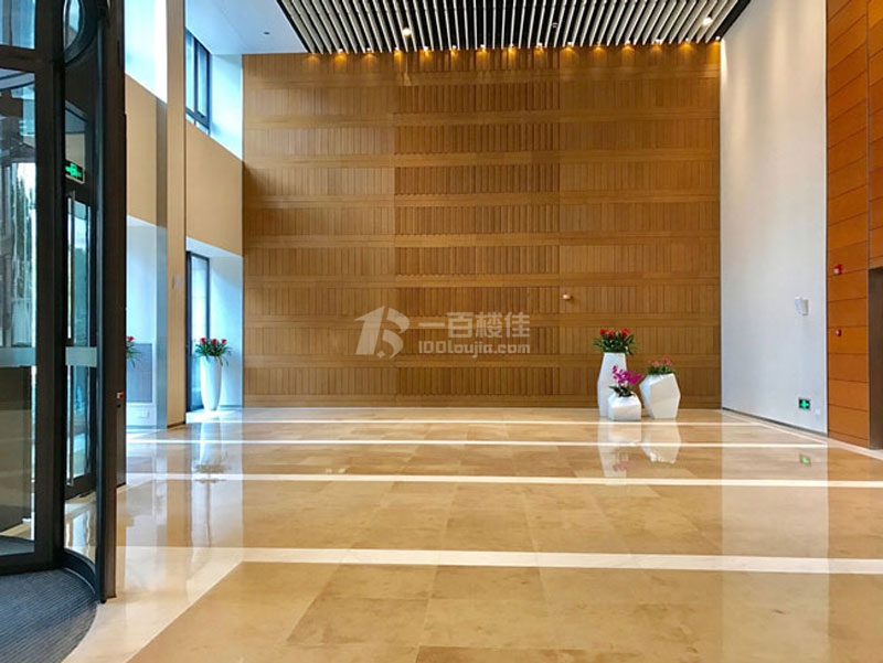 东方纯一大厦大堂