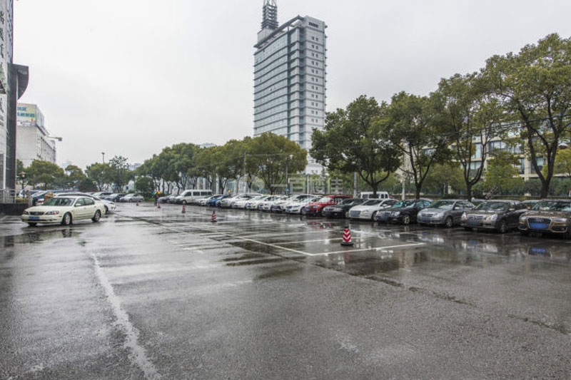 兴迪商务大厦周边环境