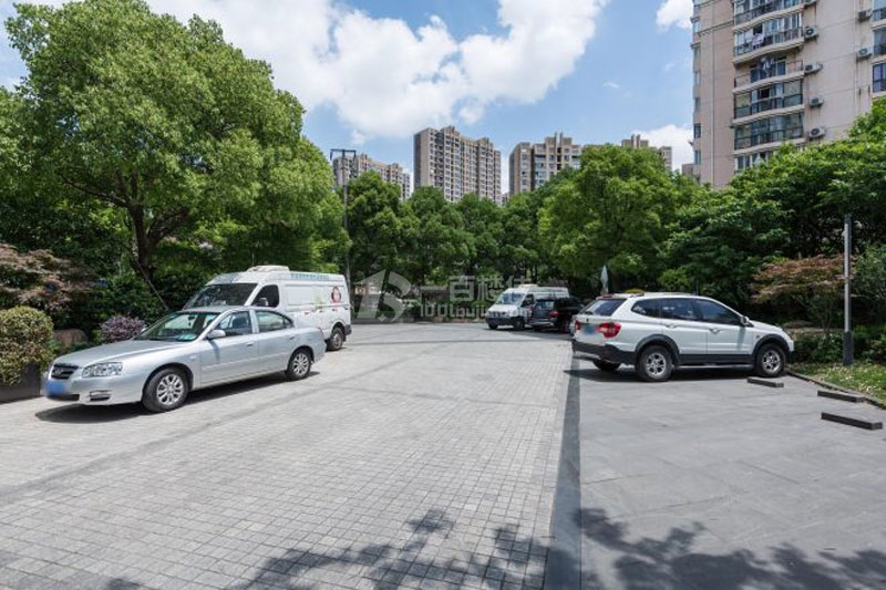 汇泉大厦周边环境