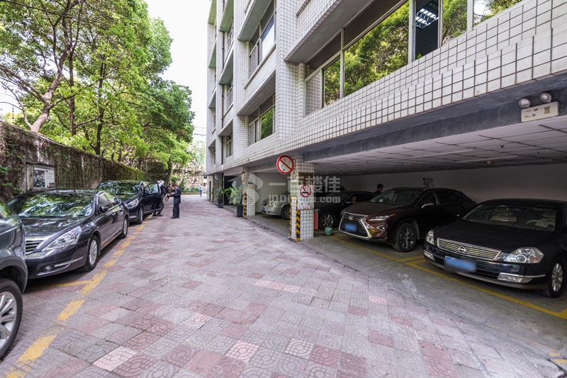 泛太大厦周边环境