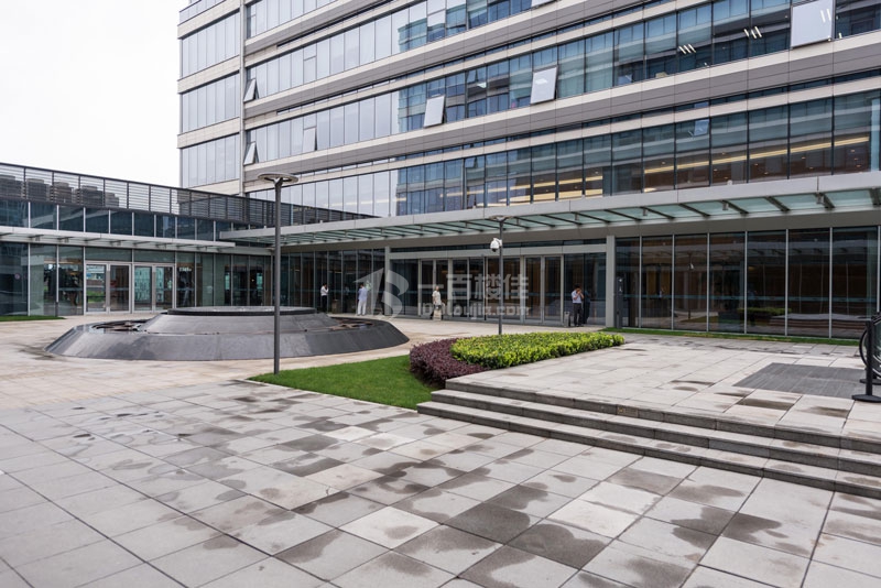 万象城周边环境