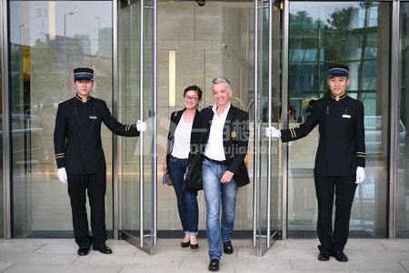 写字楼保安的工作没有你想得那么简单！