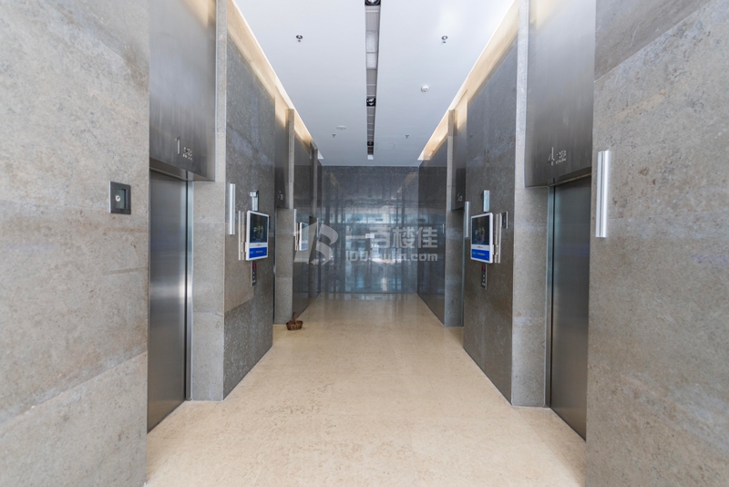 距离 11号线南翔1092米